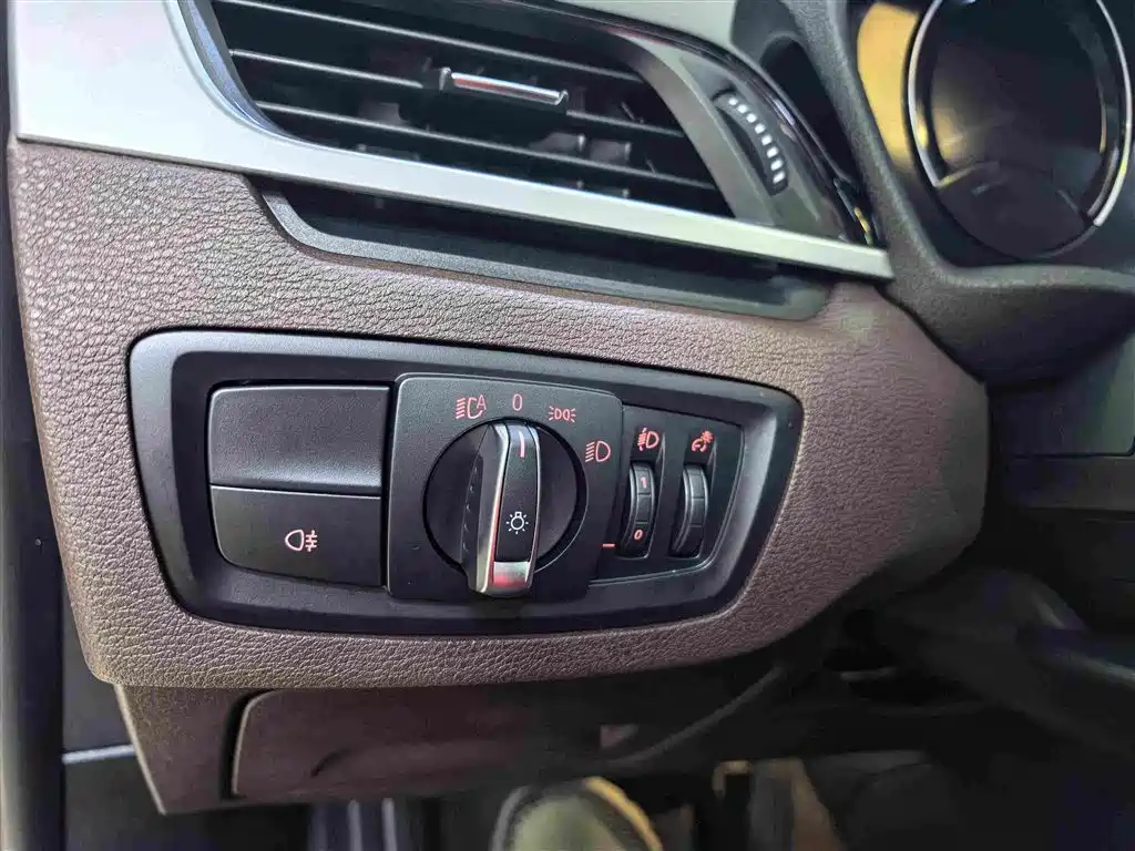 BMW X1 2022 — фото 15