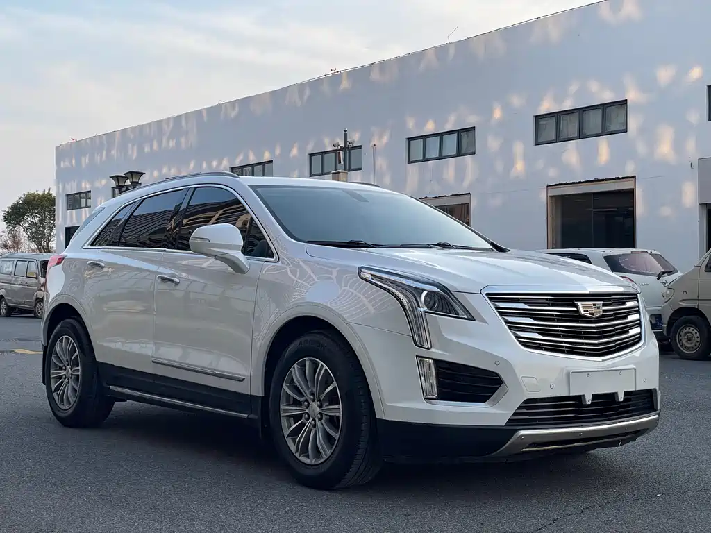Cadillac XT5 2018 — фото 3