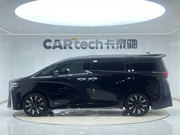 Toyota Vellfire 2024