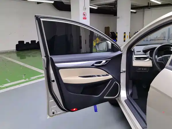 Geely Emgrand 2019