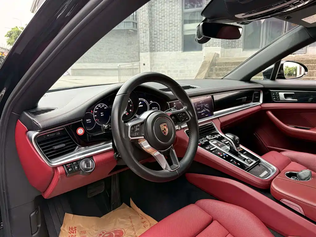 Porsche Panamera 2019 — фото 15
