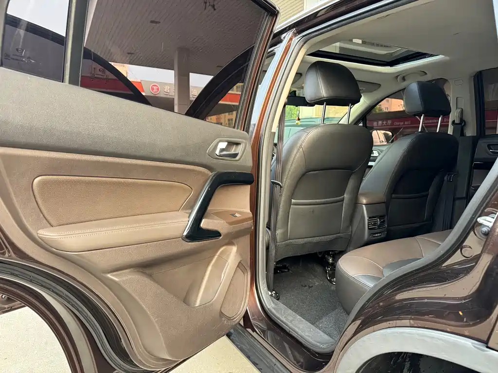 GAC Trumpchi GS4 2018 — фото 12