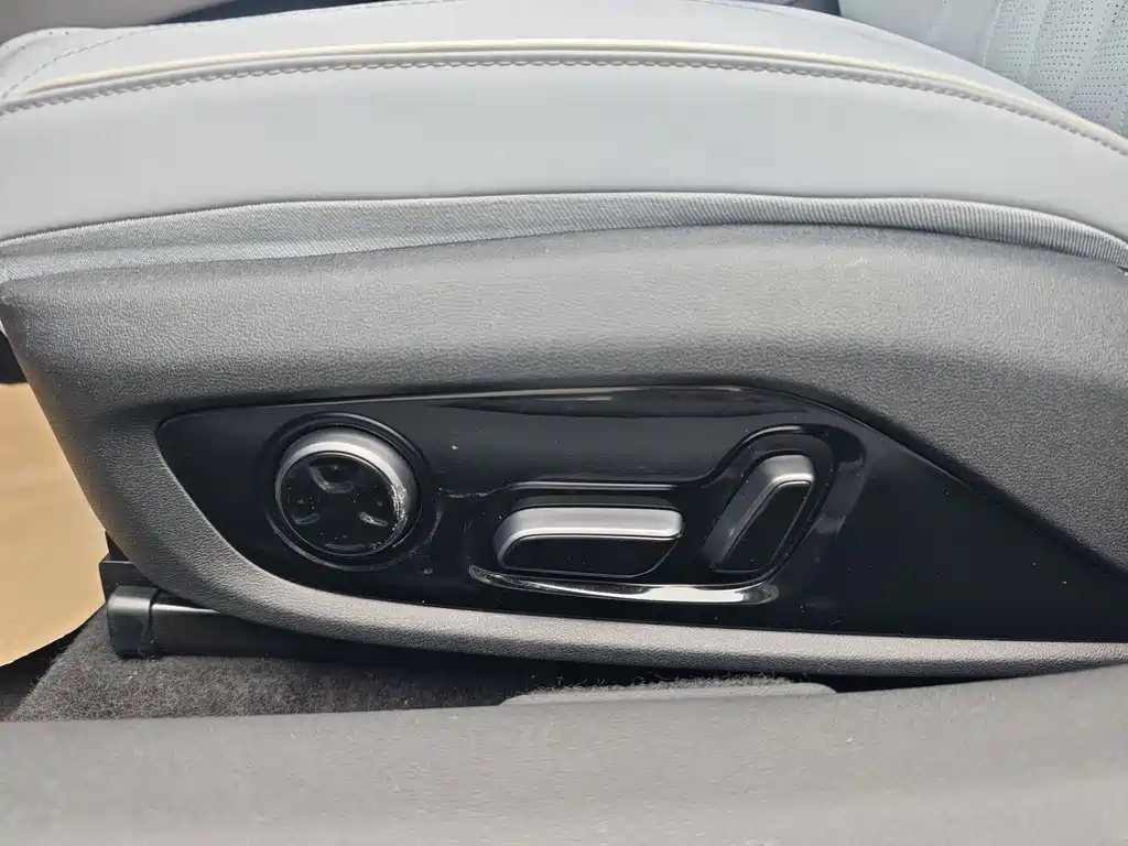 BYD Seal 2022 — фото 17