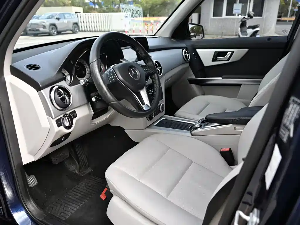 Mercedes-Benz GLK-Class 2013