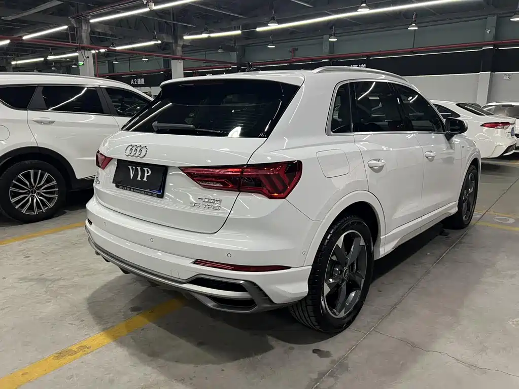 Audi Q3 2022 — фото 4