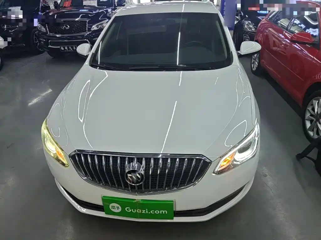 Buick Excelle 2017 — фото 3