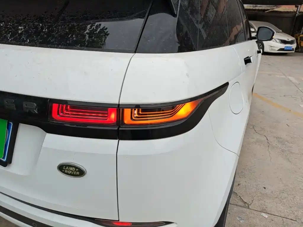 Land Rover Evoque 2020 — фото 8