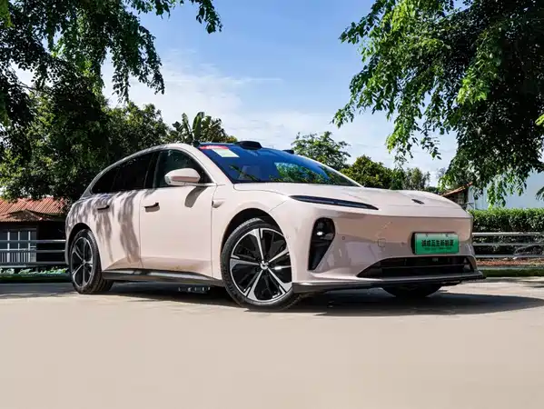 NIO ET5T 2025