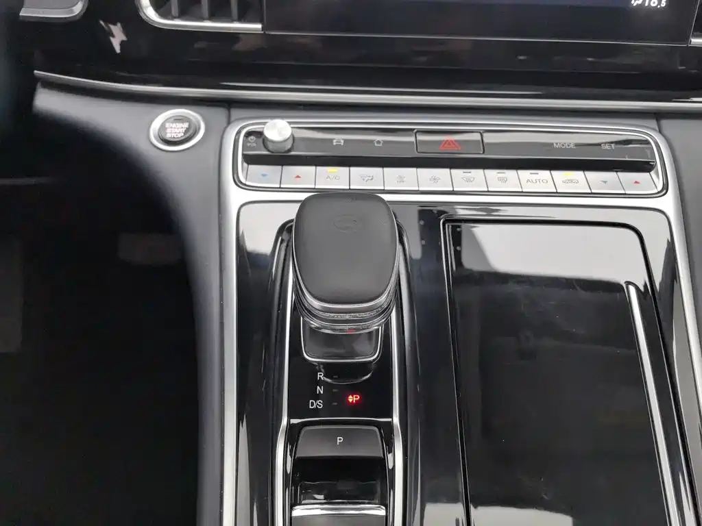 GAC Trumpchi M8 2024 — фото 13