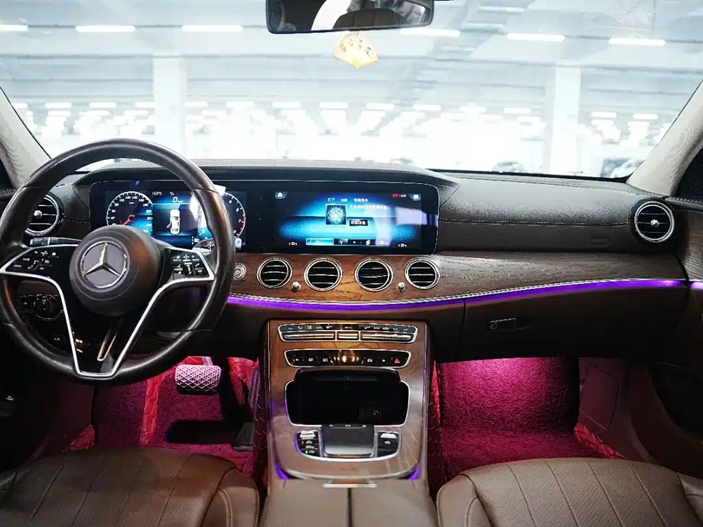 Mercedes-Benz E-Class 2021
