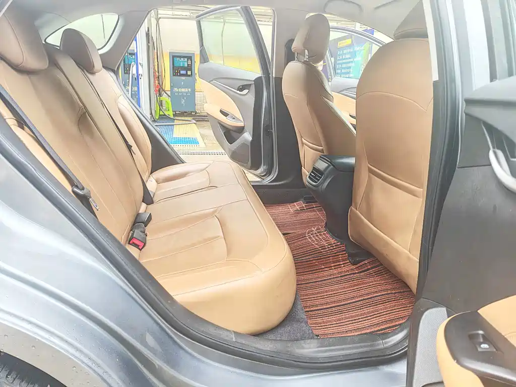 Buick Excelle 2018 — фото 11