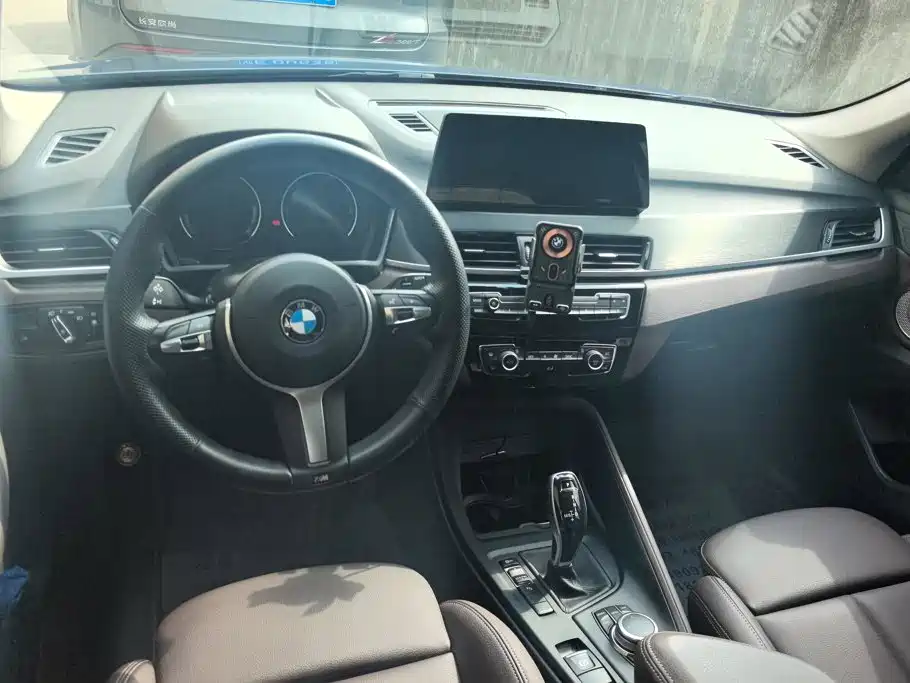 BMW X1 2022 — фото 12
