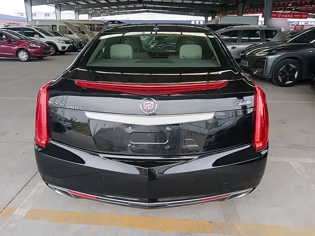 Cadillac XTS 2015 — фото 6