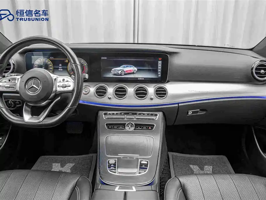 Mercedes-Benz E-Class 2019 — фото 13