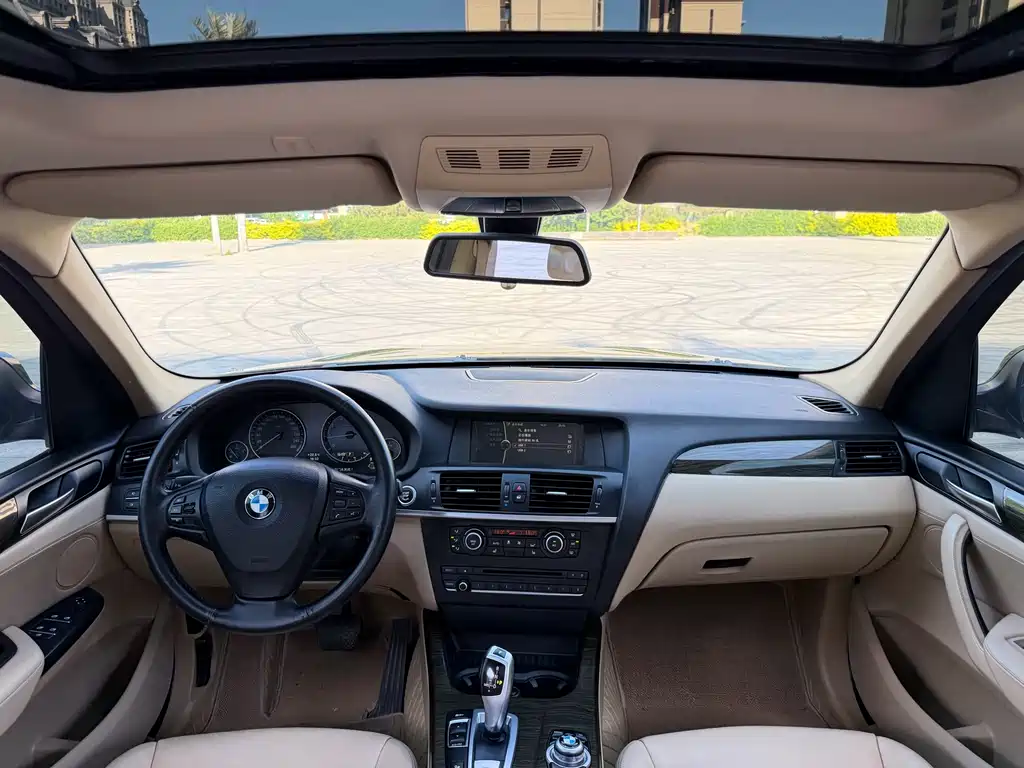 BMW X3 2012 — фото 12