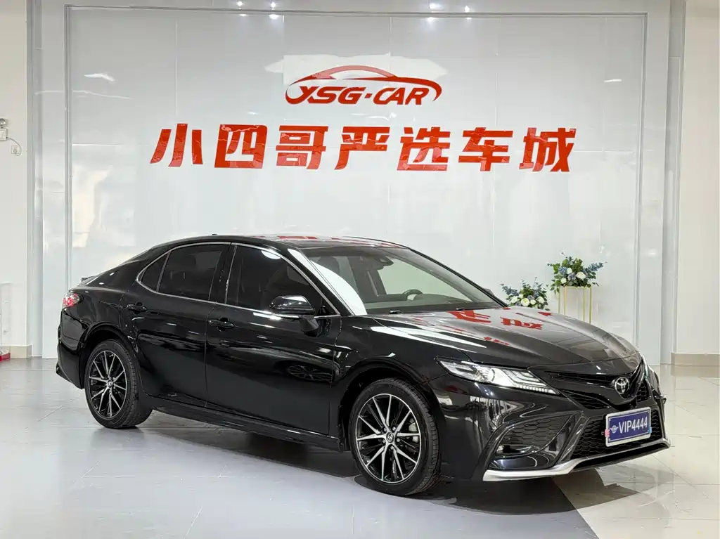 Toyota Camry 2019 — фото 6