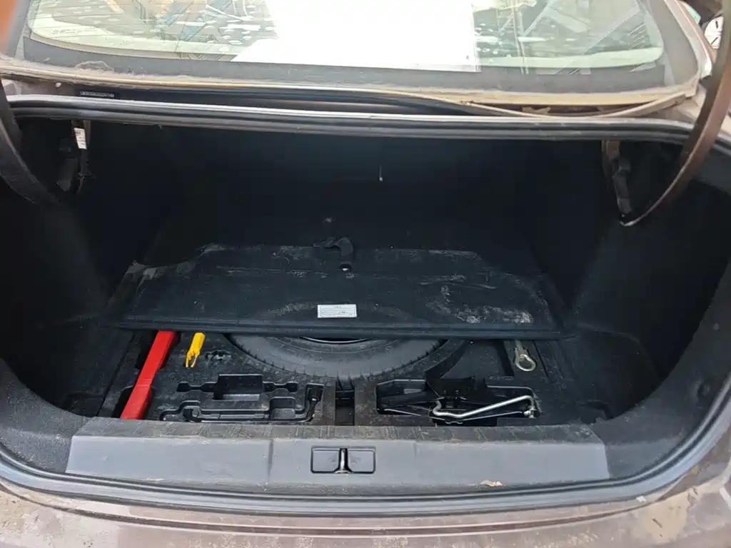 Peugeot 408 2014 — фото 19