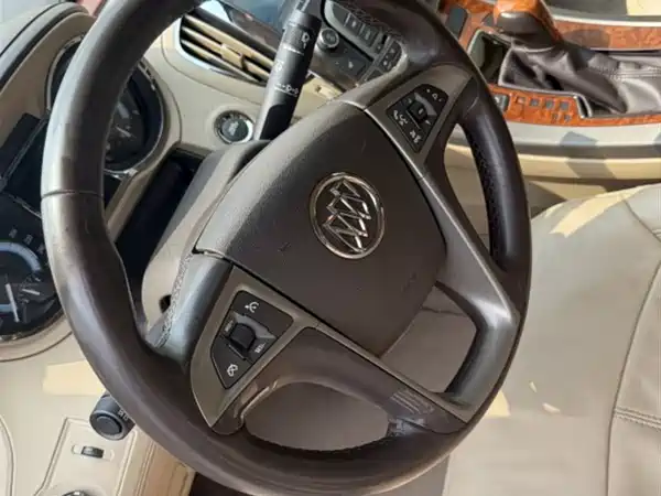 Buick LaCrosse 2010