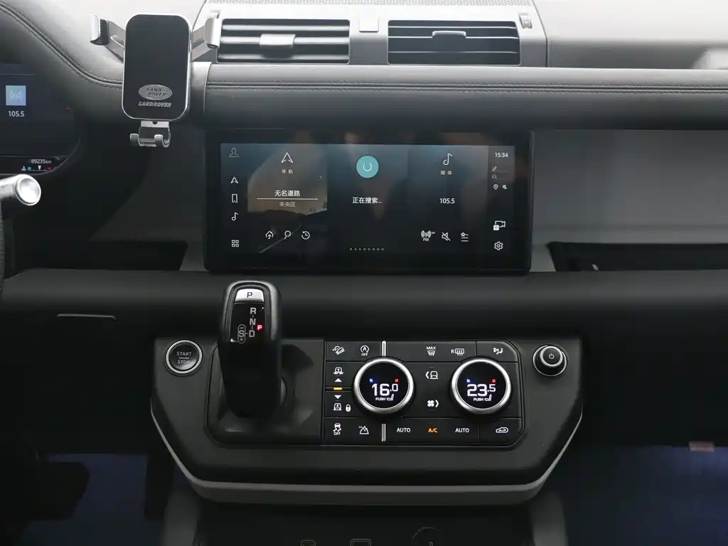 Land Rover Defender 2021 — фото 13