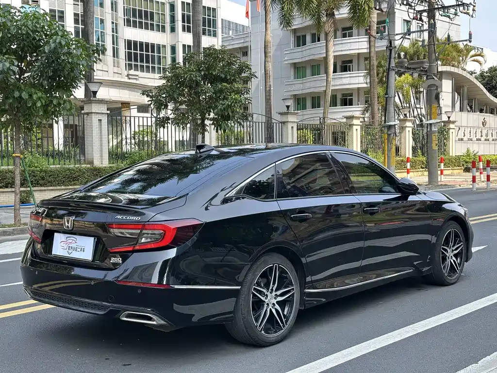 Honda Accord 2023 — фото 4
