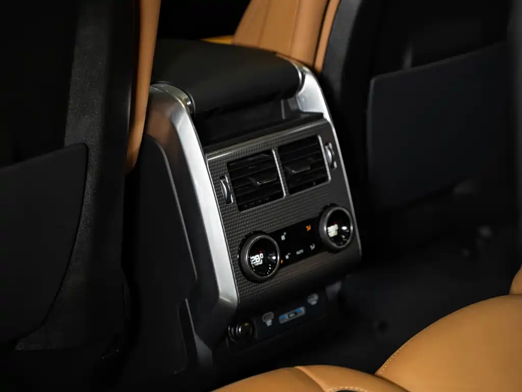 Land Rover Range Rover Sport 2018 — фото 21