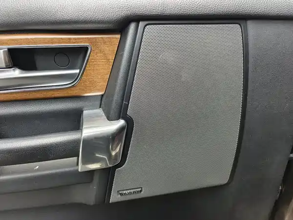 Land Rover Discovery 2015