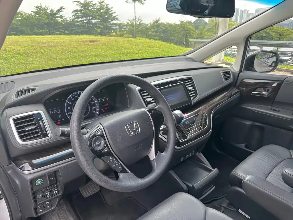 Honda Odyssey 2019 — фото 17