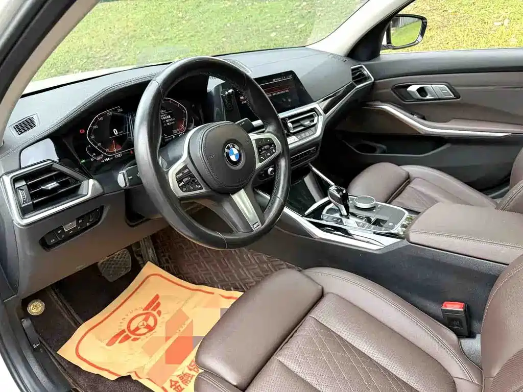 BMW 3 Series 2022 — фото 12