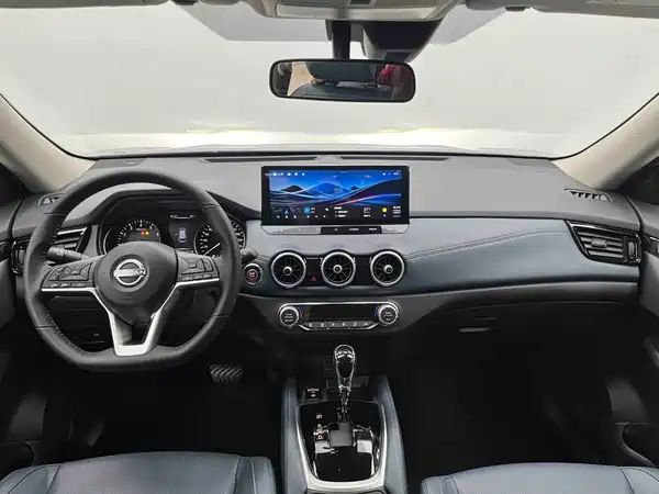 Nissan X-Trail 2025