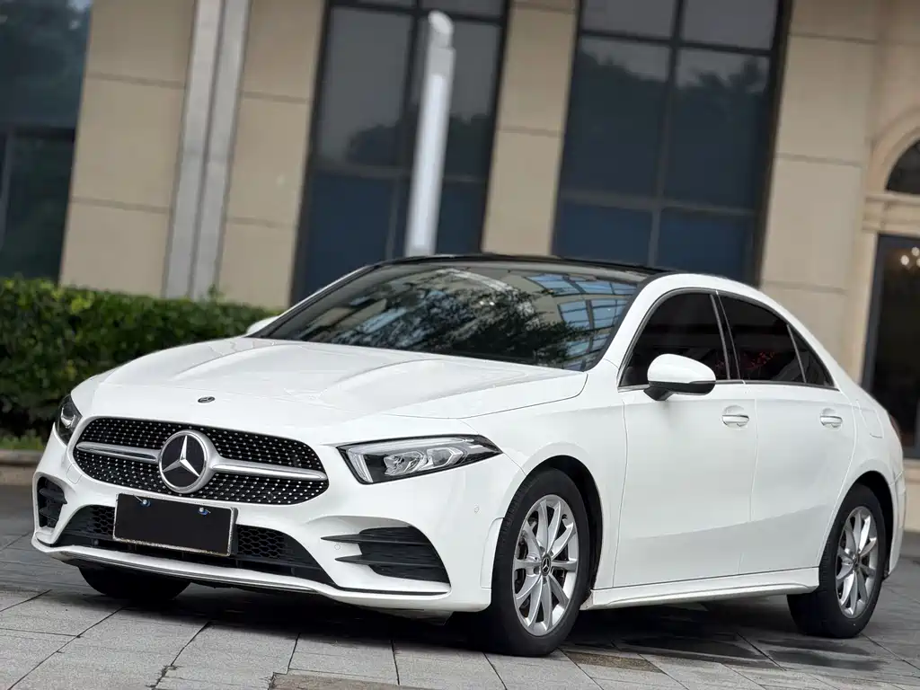 Mercedes-Benz A-Class 2022 — фото 1