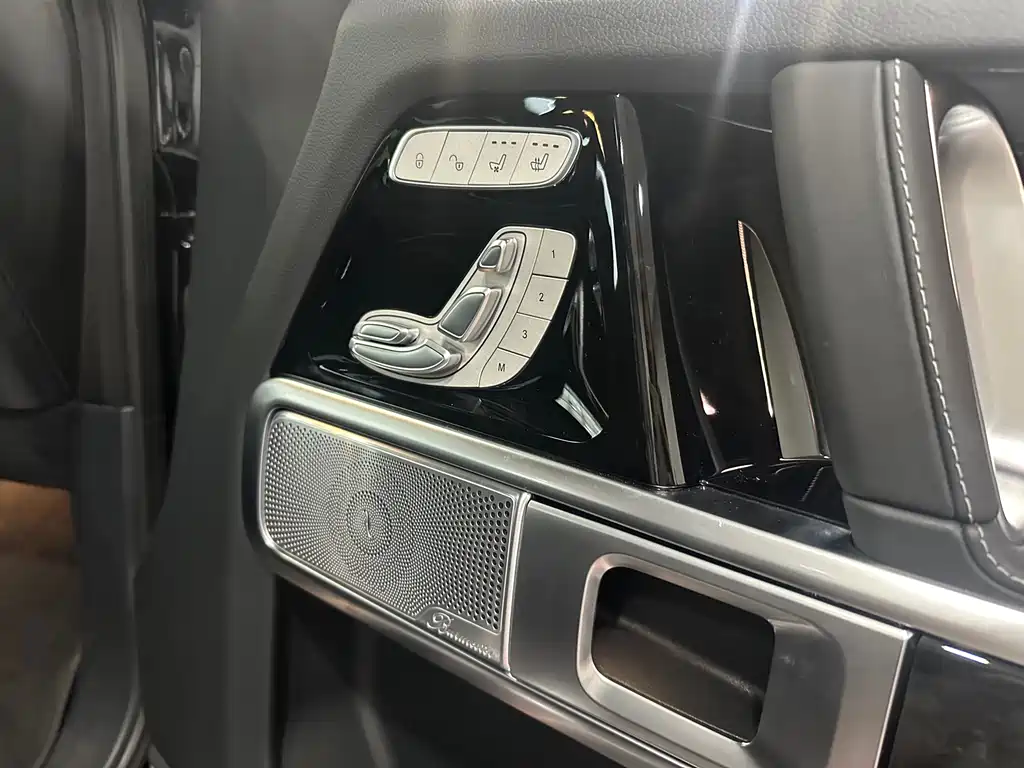 Mercedes-Benz G-Class AMG — фото 12