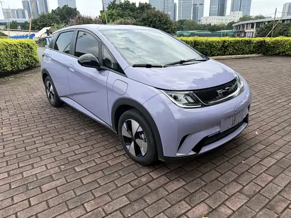 BYD Dolphin 2023