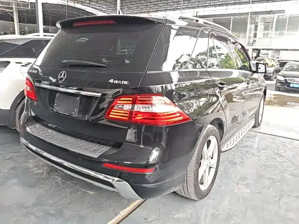 Mercedes-Benz M-Class 2015