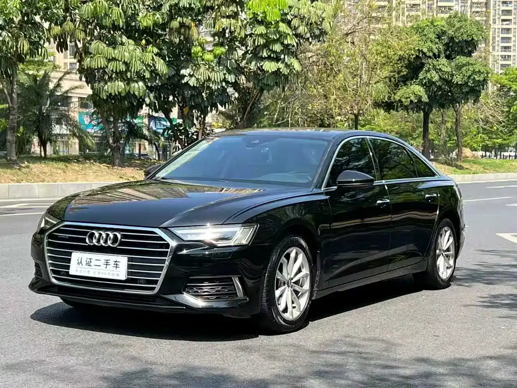 Audi A6L 2022 — фото 1