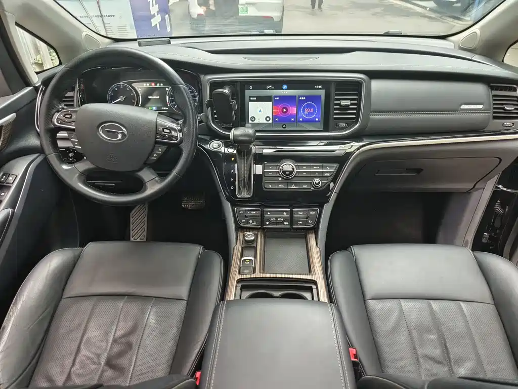 GAC Motor Trumpchi M8 2019 — фото 8