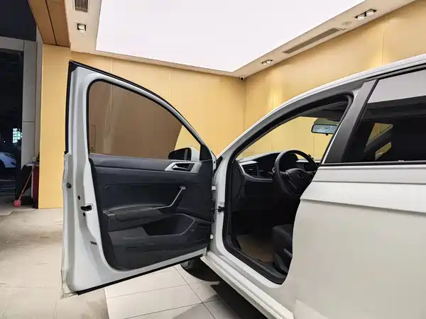 Volkswagen Polo 2023