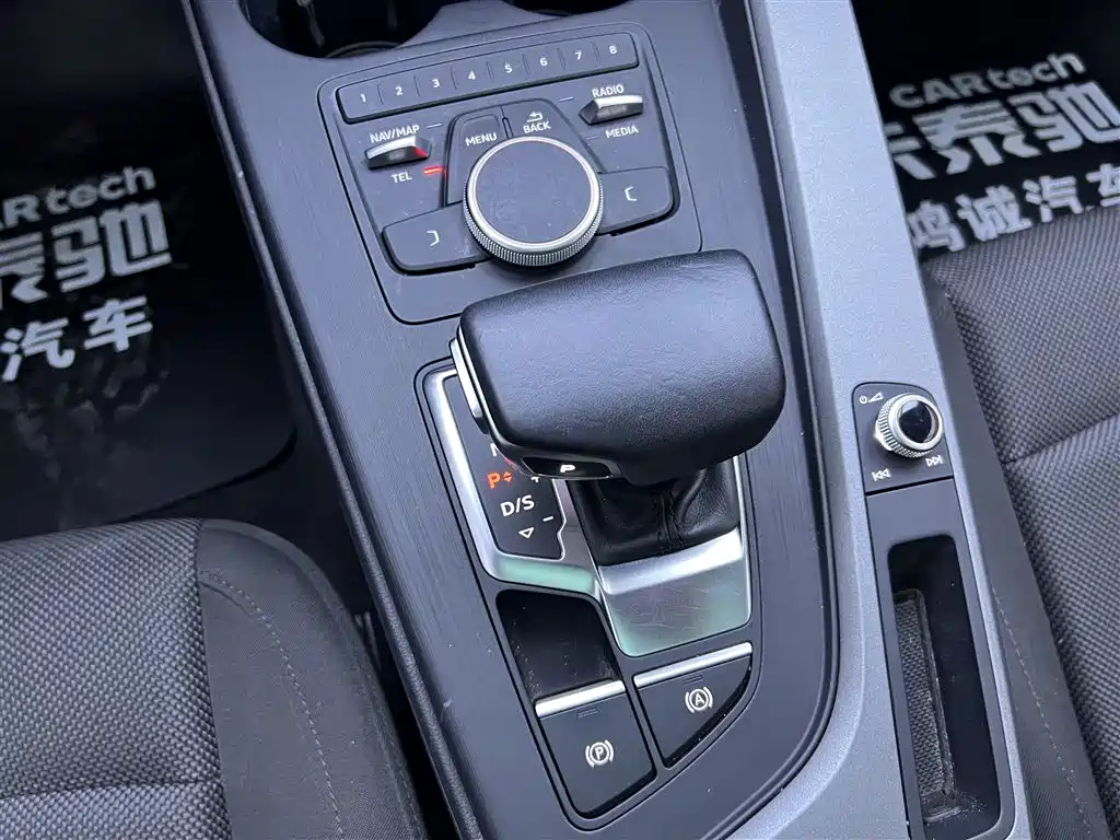 Audi A4L 2019 — фото 20