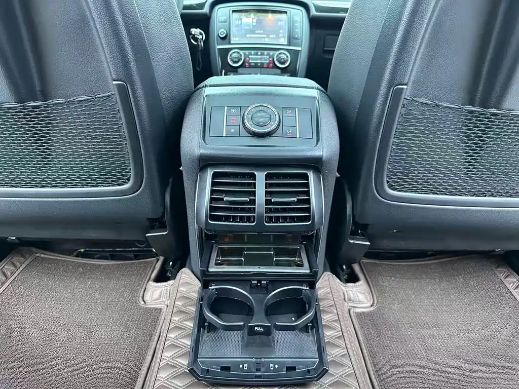 Mercedes-Benz R-Class 2018 — фото 16