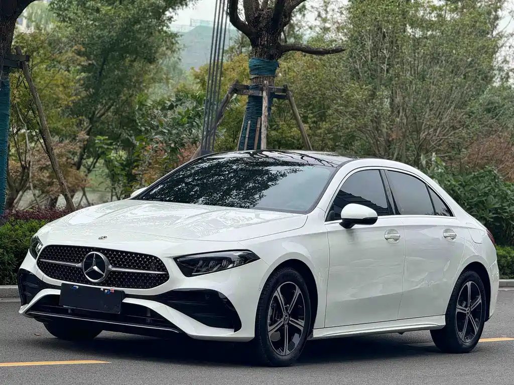 Mercedes-Benz A-Class 2023 — фото 1