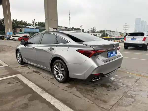 Toyota Avalon 2022