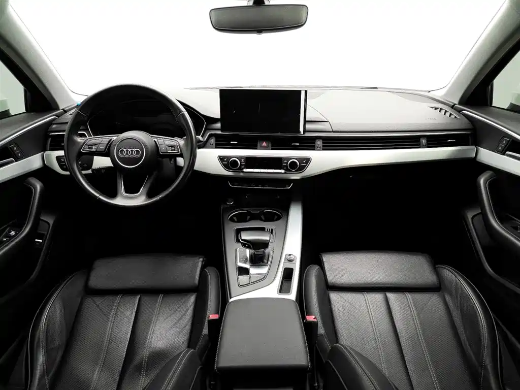 Audi A4L 2021