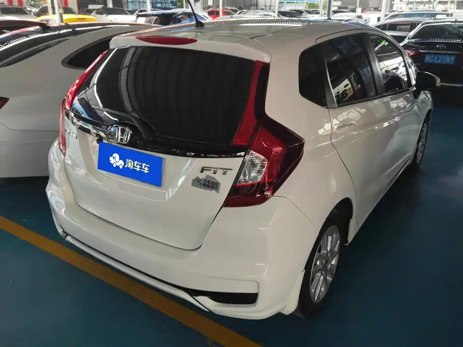 Honda Fit 2019 — фото 3