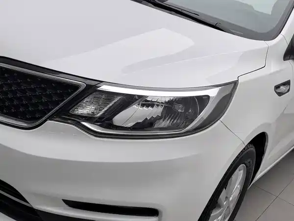 Kia K2 2015