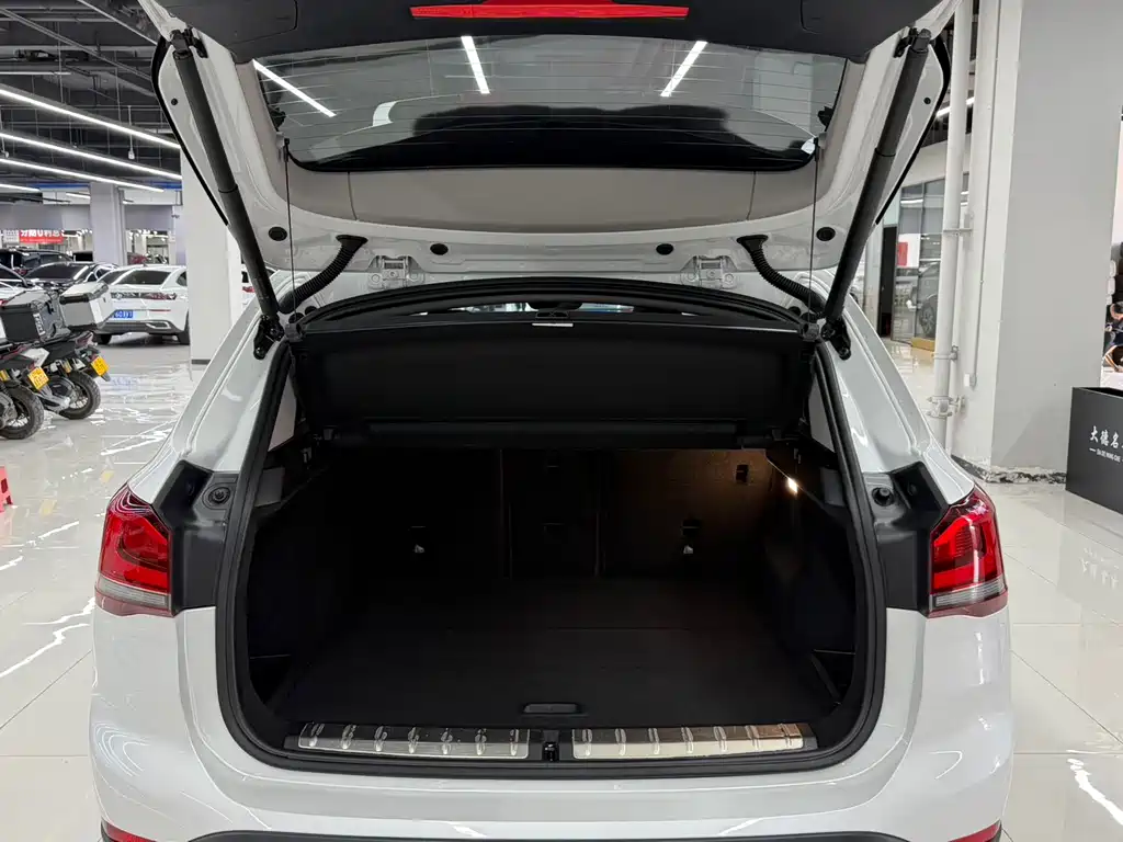 BMW X1 2022 — фото 12