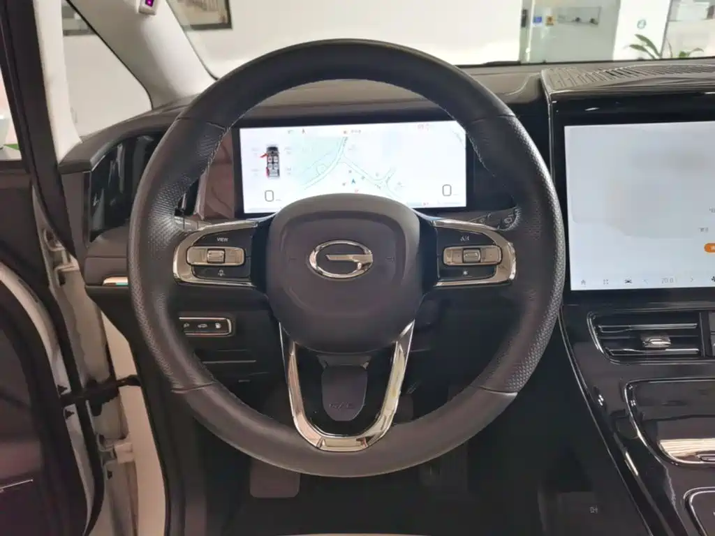 GAC Motor Trumpchi E9 2025 — фото 17