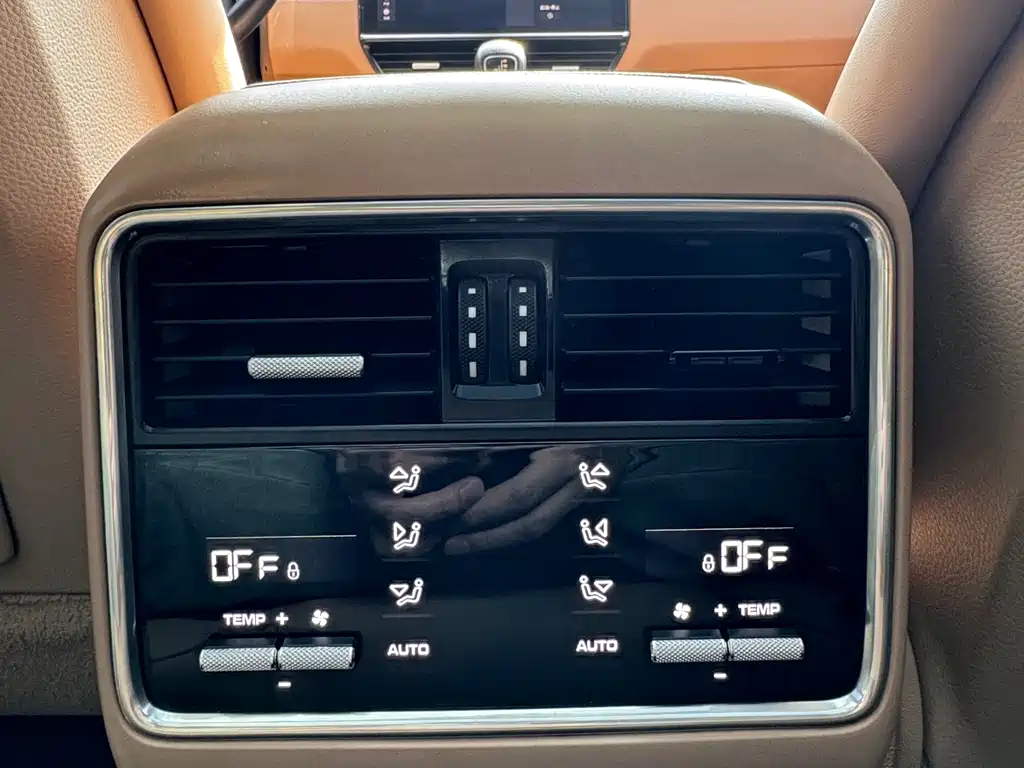 Porsche Cayenne 2018 — фото 14
