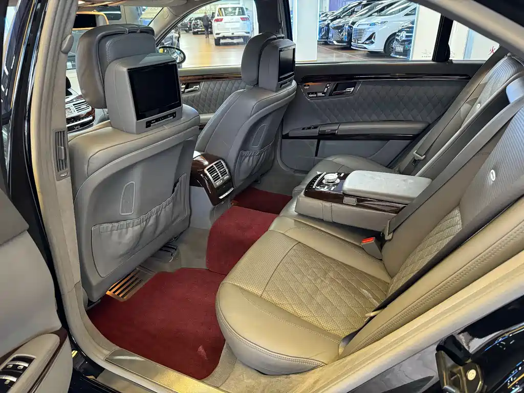 Mercedes-Benz S-Class AMG 2009 — фото 21