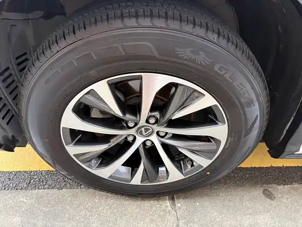 Lexus RX 2020