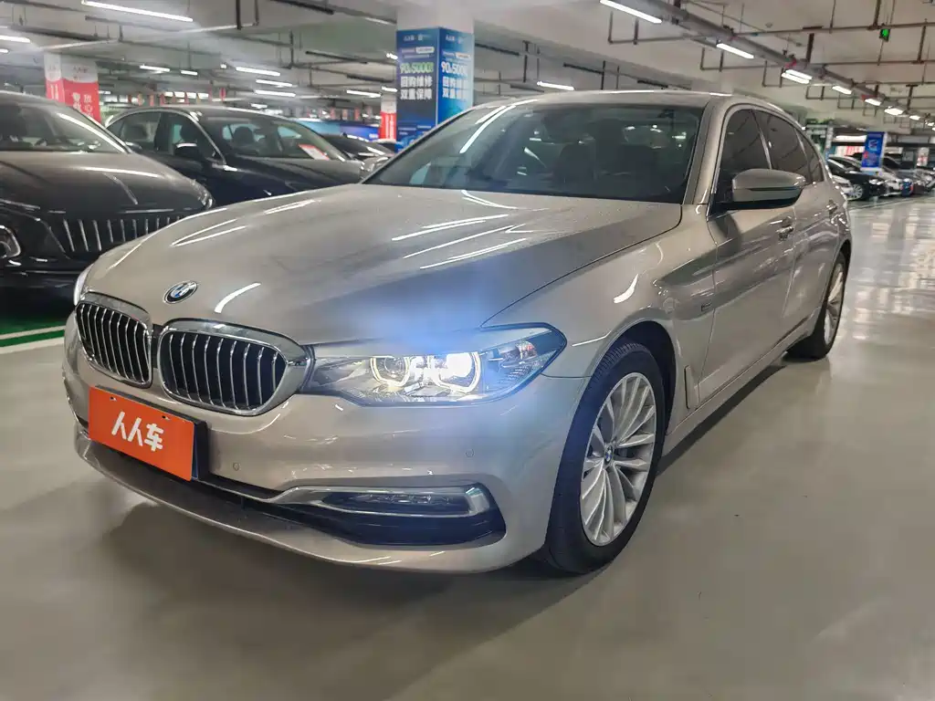 BMW 5 Series 2018 — фото 1