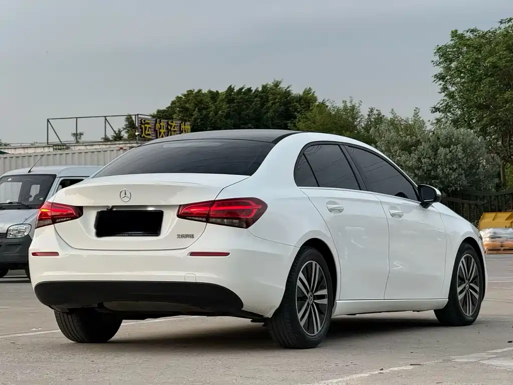 Mercedes-Benz A-Class 2021 — фото 8